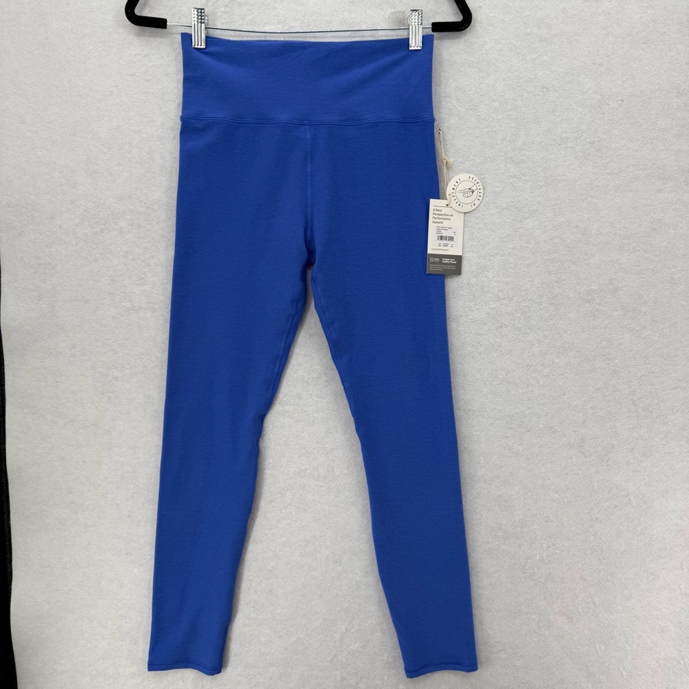 NWT Vuori‎ Clean Elevation Legging Bright Iris Heather. Medium